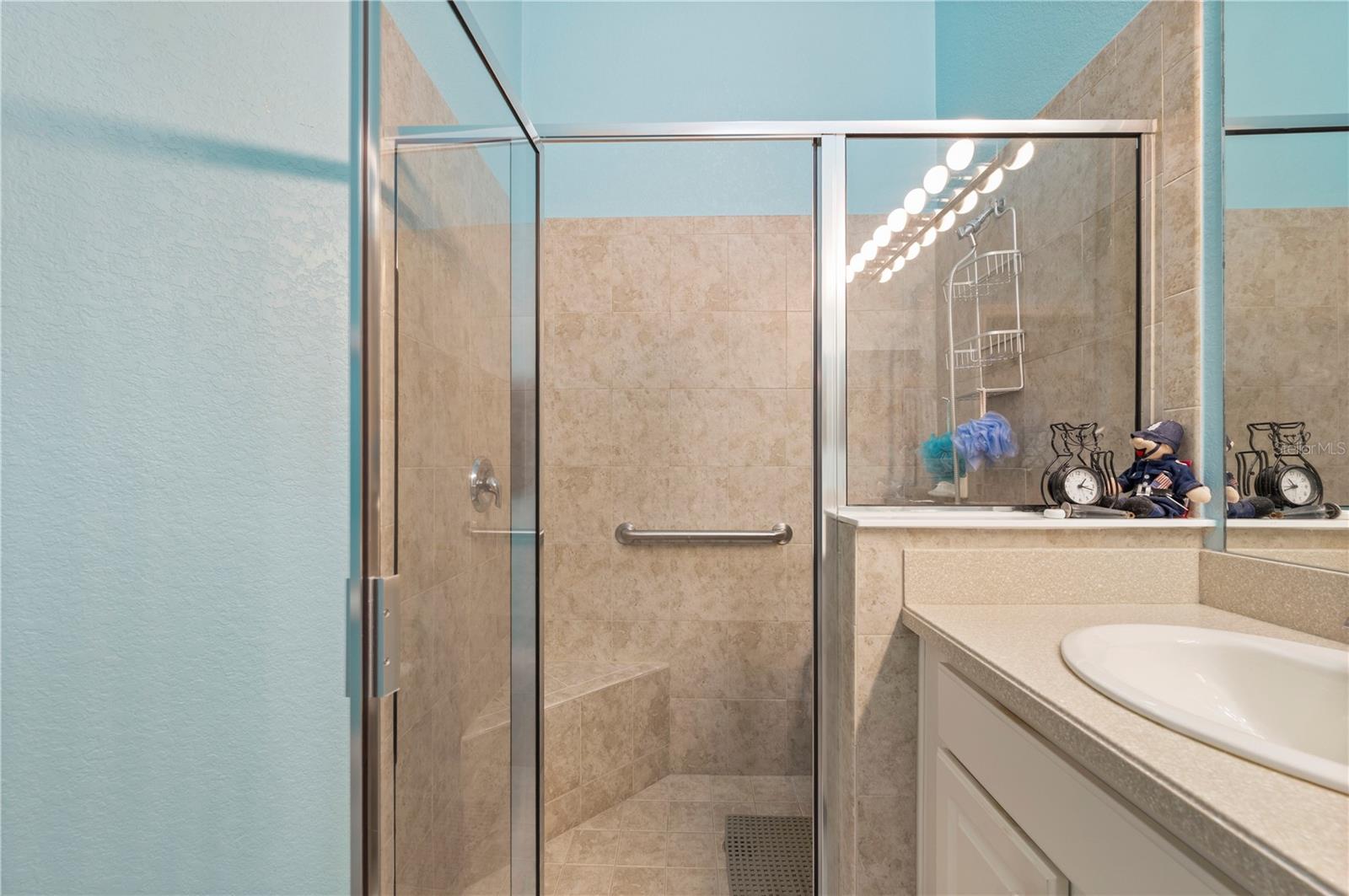3541 LAKEWOOD BLVD — photo 33