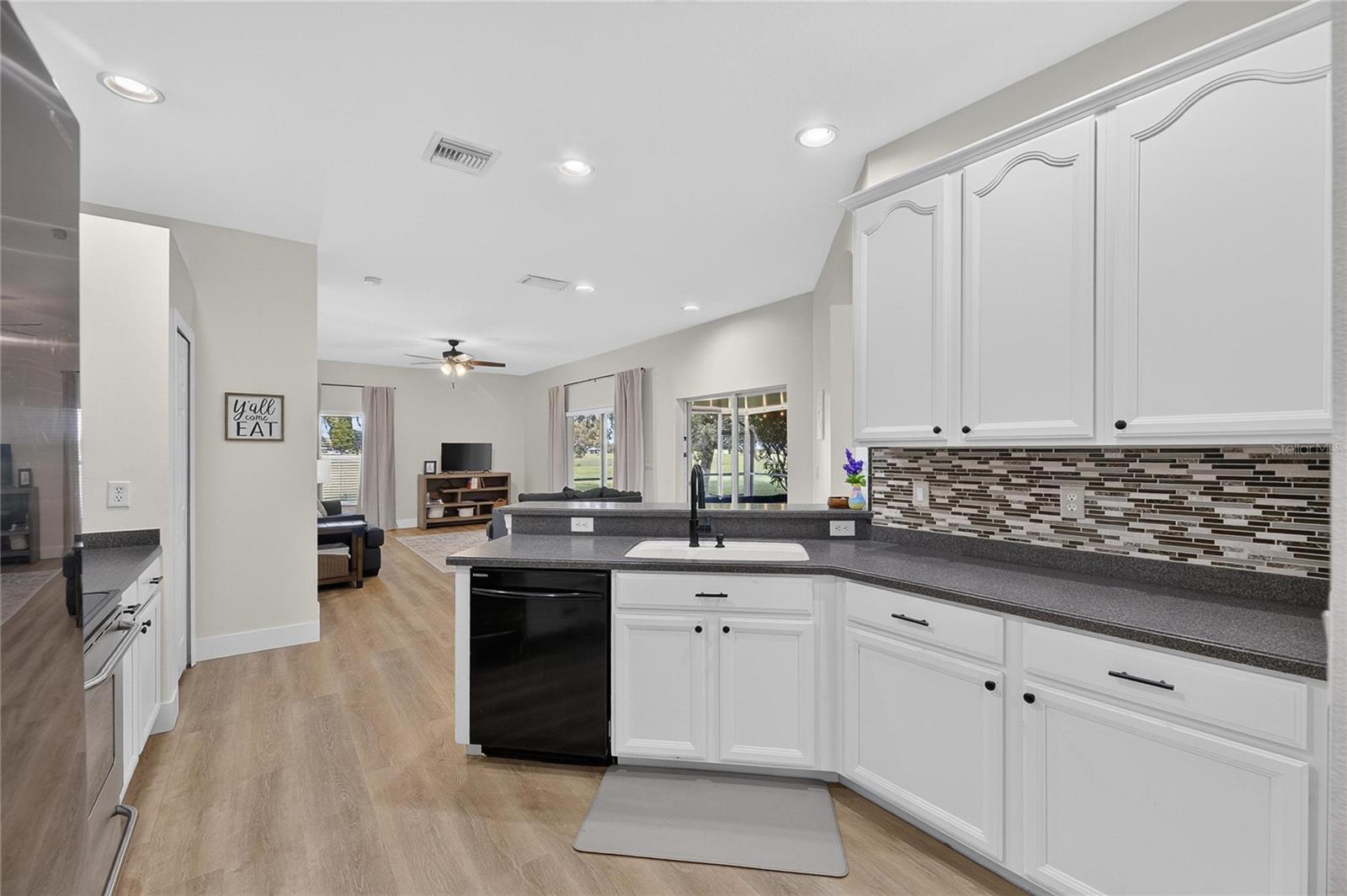 1438 EMERALD HILL WAY — photo 11