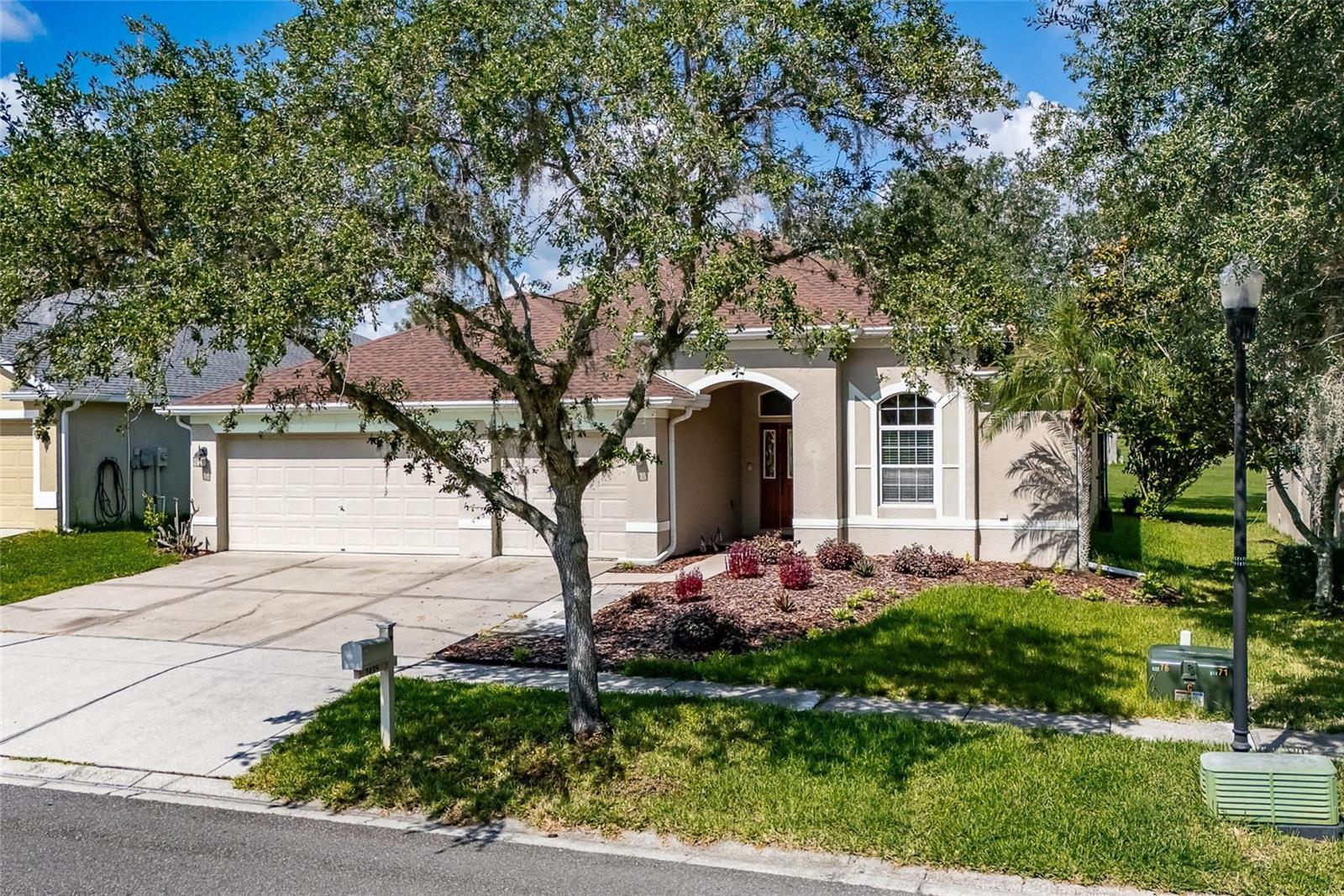 1438 EMERALD HILL WAY — photo 2