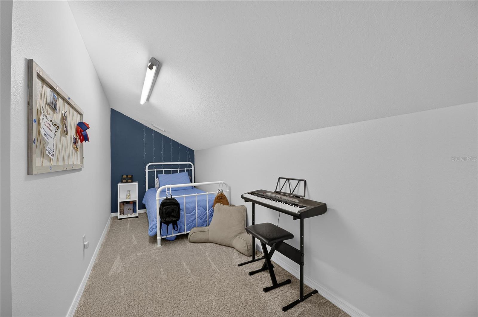 1438 EMERALD HILL WAY — photo 32