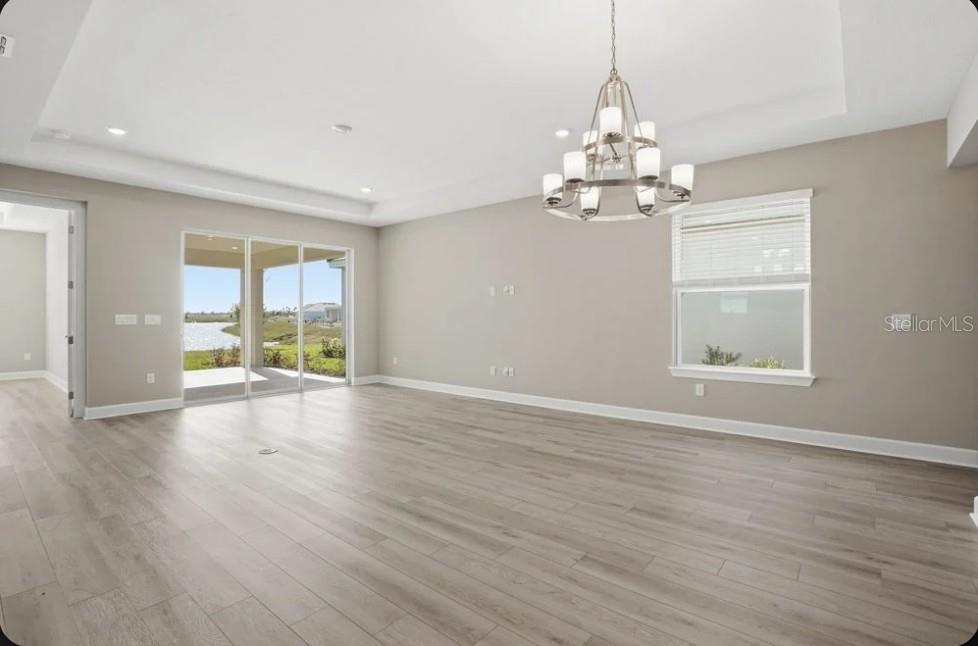 7824 CASPIAN ST — photo 3