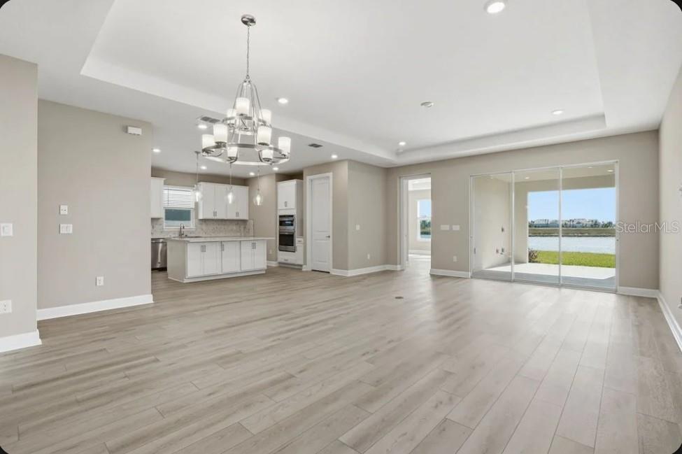7824 CASPIAN ST — photo 10