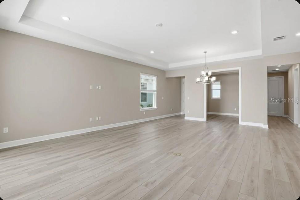 7824 CASPIAN ST — photo 9