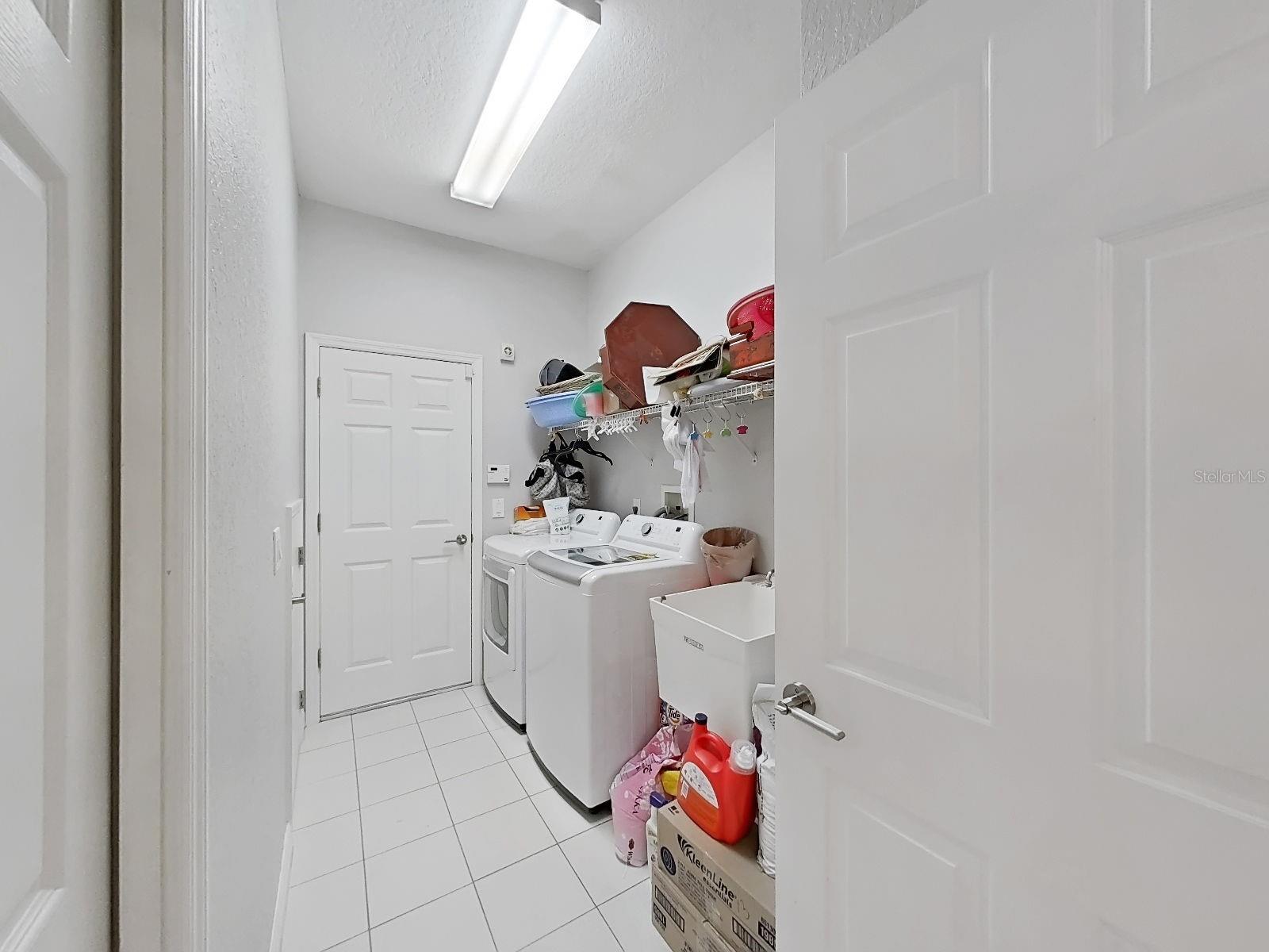 10212 GARDEN ALCOVE DR — photo 56