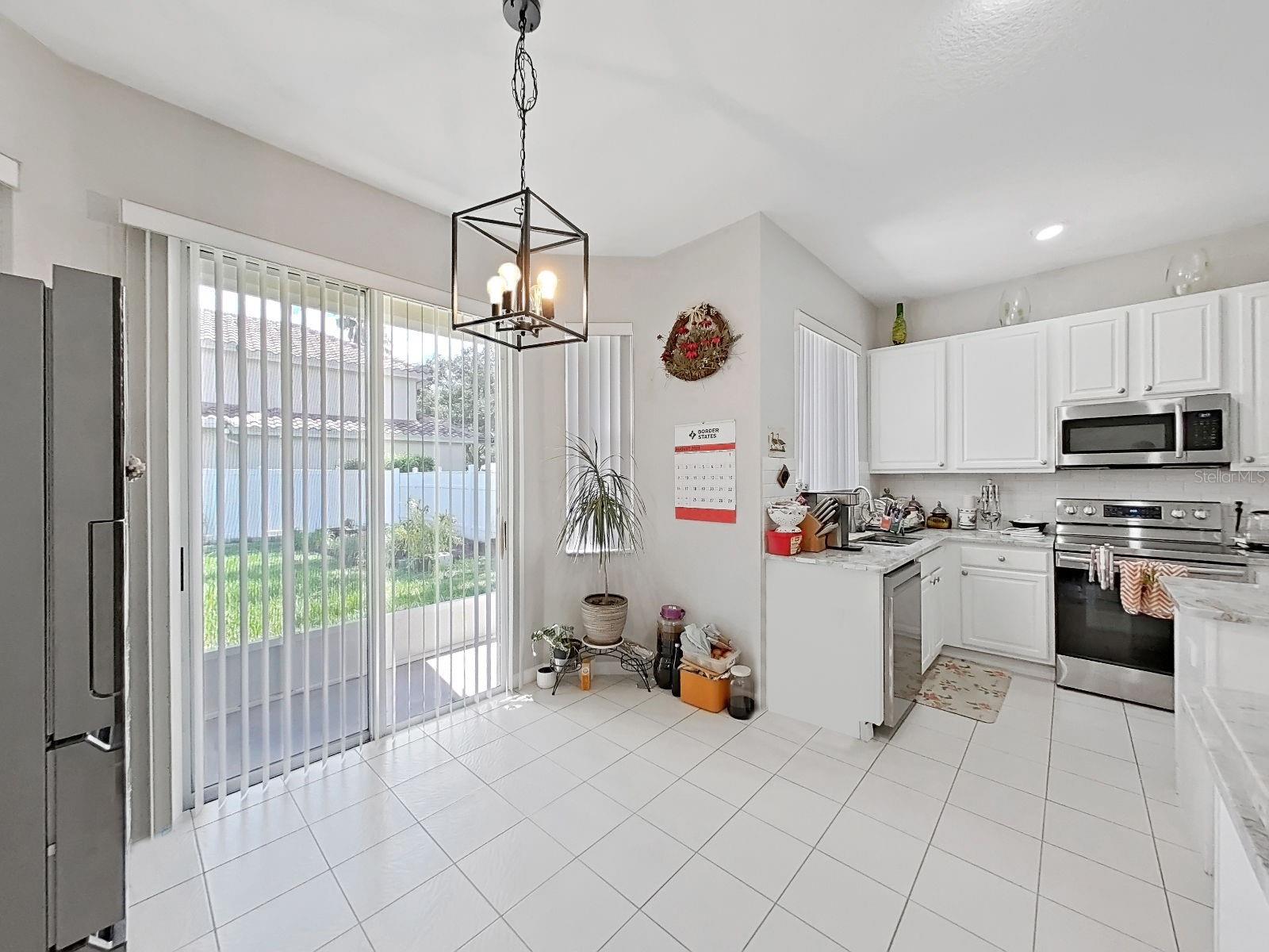 10212 GARDEN ALCOVE DR — photo 26