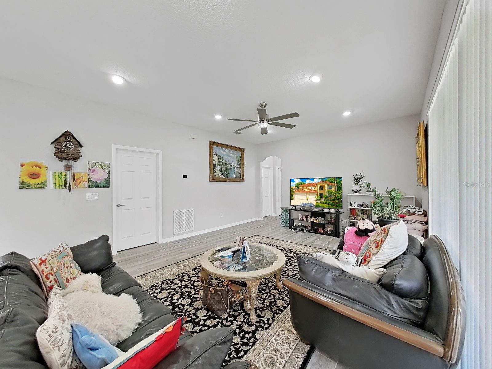 10212 GARDEN ALCOVE DR — photo 28