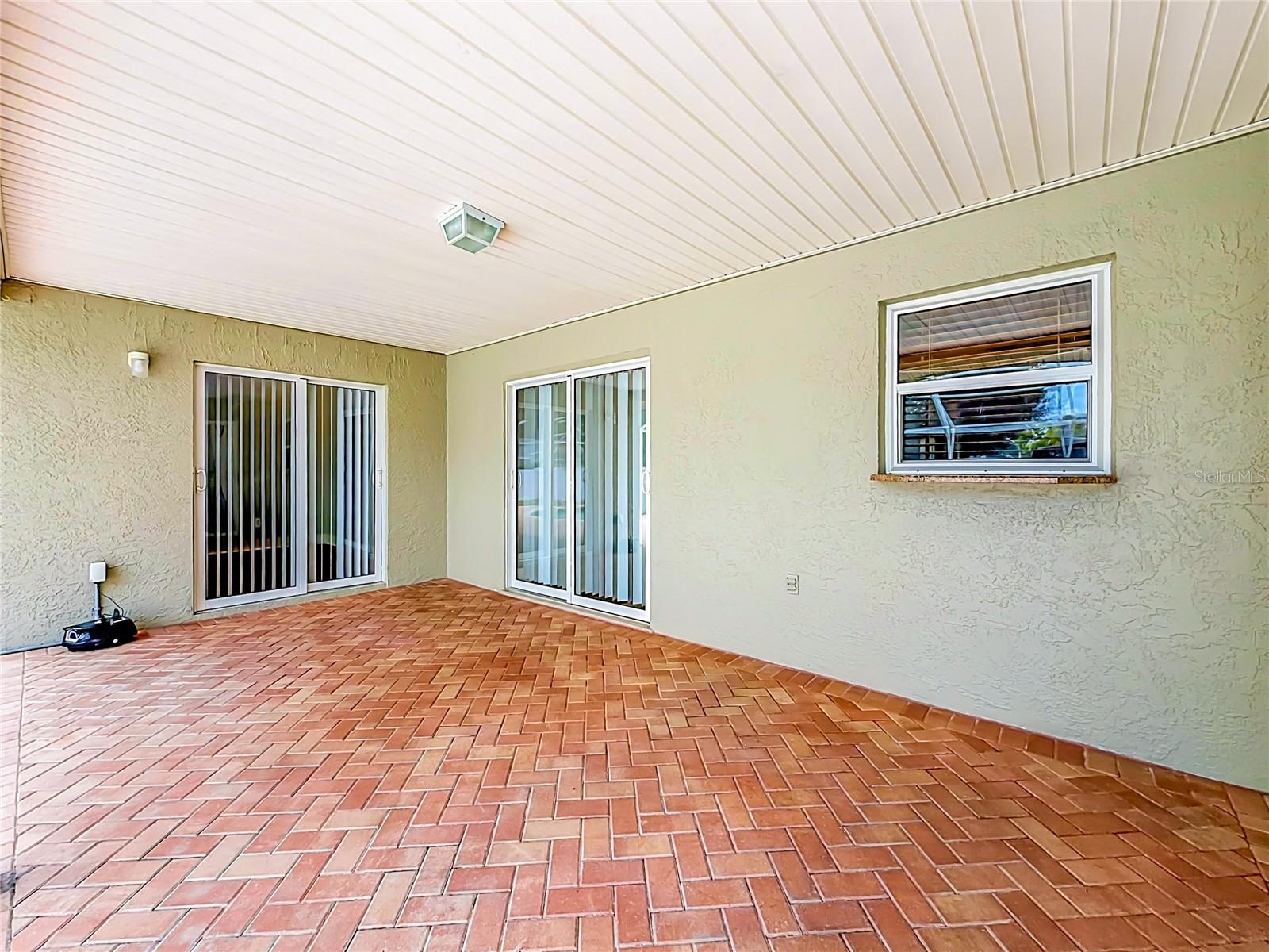 1855 DEL ROBLES TER — photo 43