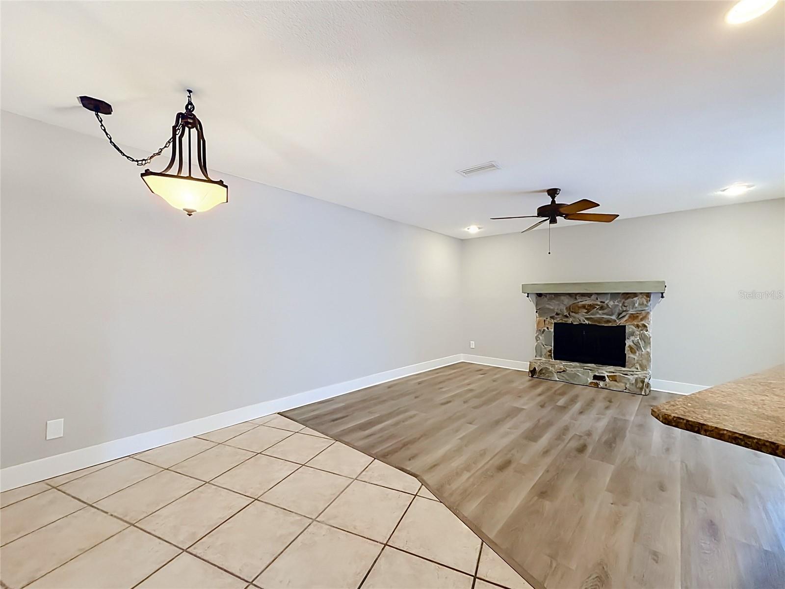 1855 DEL ROBLES TER — photo 19
