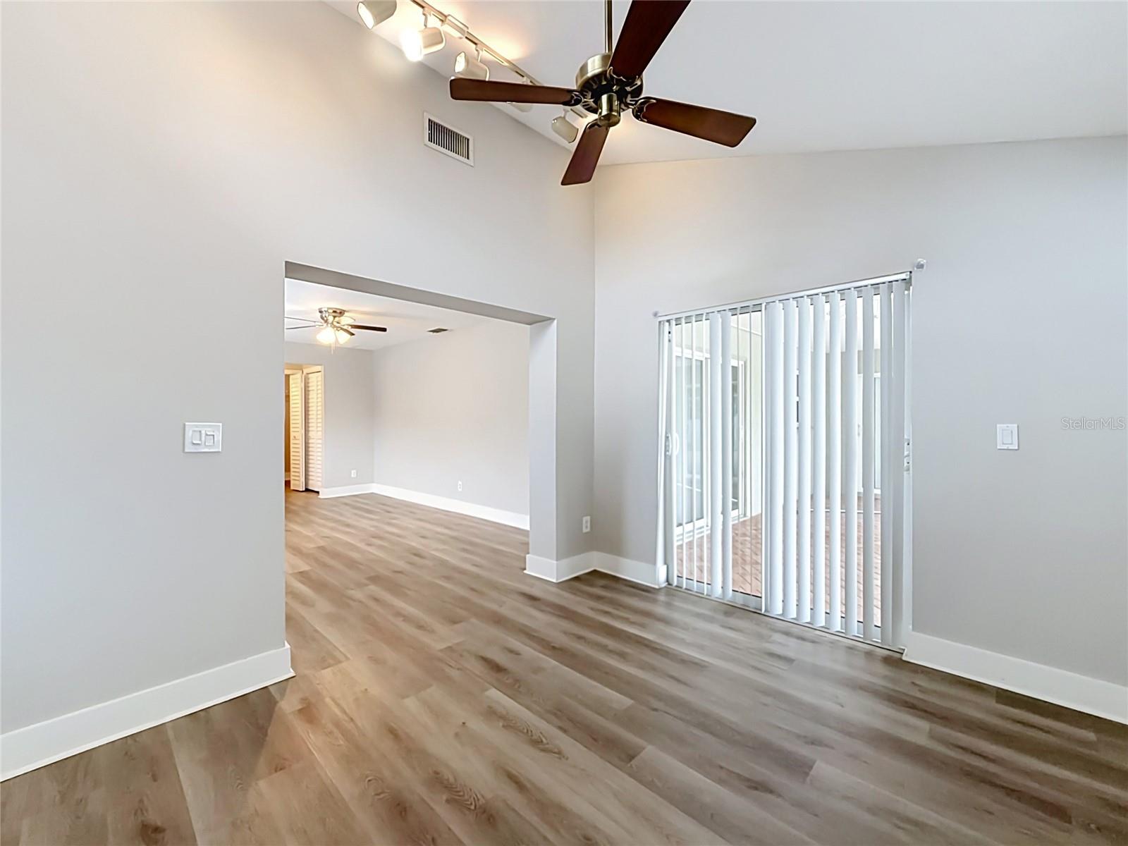 1855 DEL ROBLES TER — photo 36