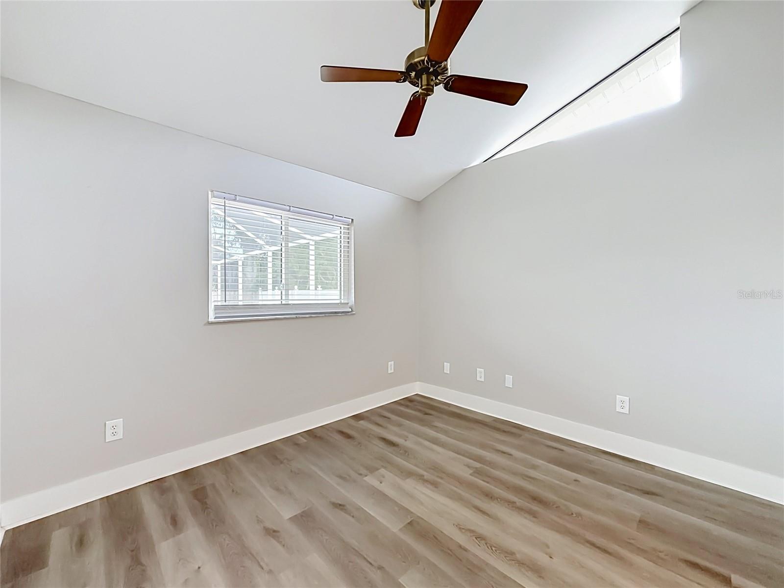 1855 DEL ROBLES TER — photo 35