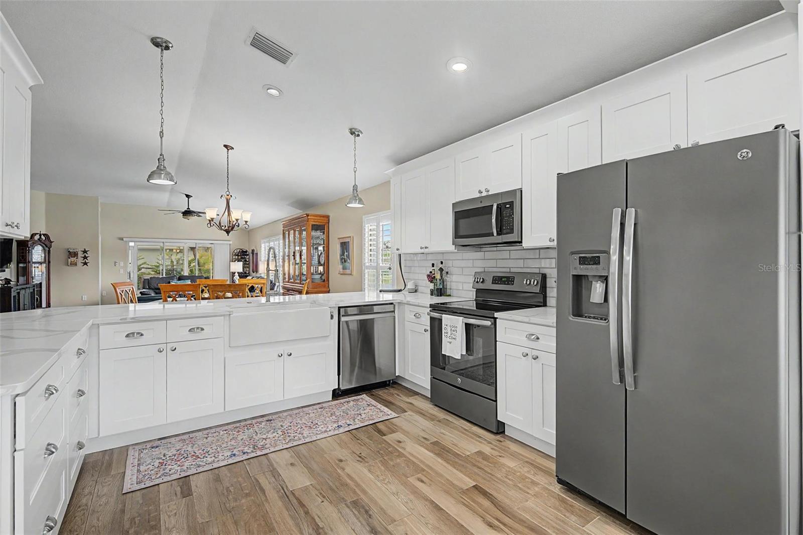 1004 SWEET JASMINE DR — photo 5