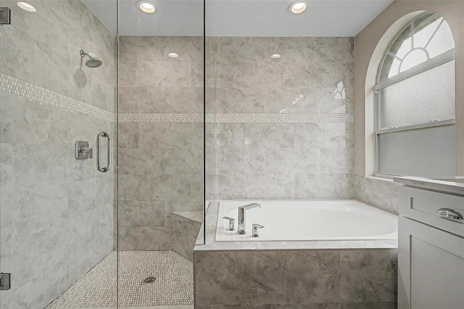 1004 SWEET JASMINE DR — photo 15