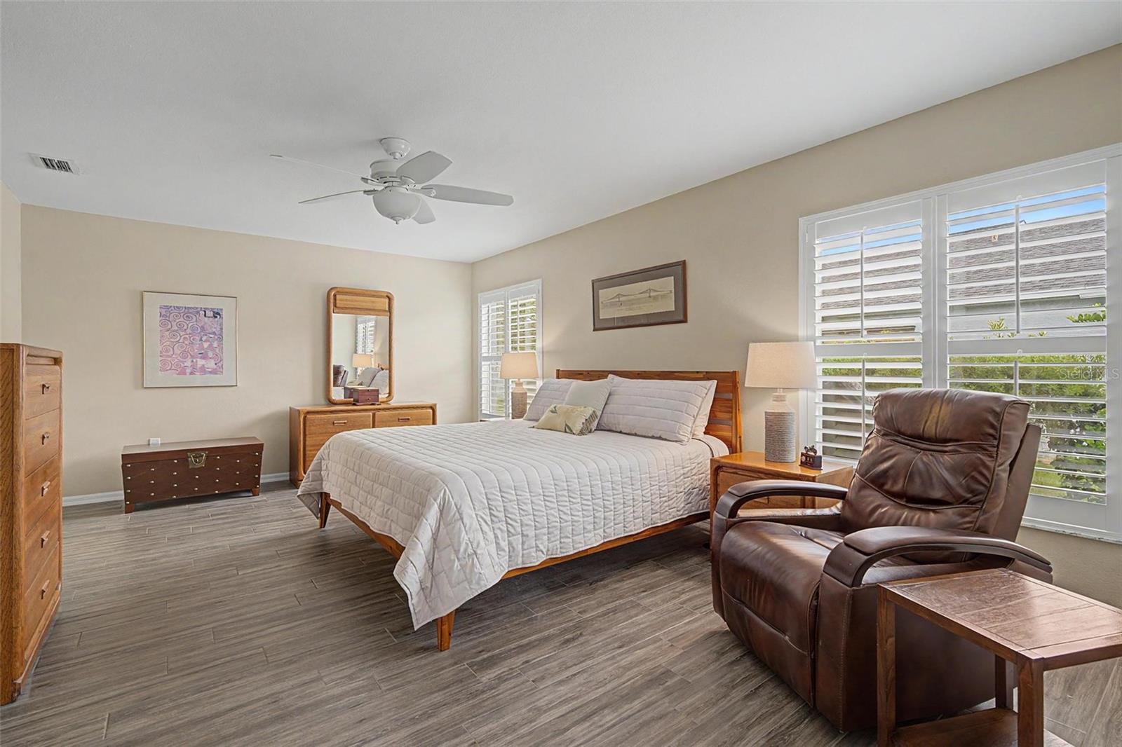 1004 SWEET JASMINE DR — photo 16