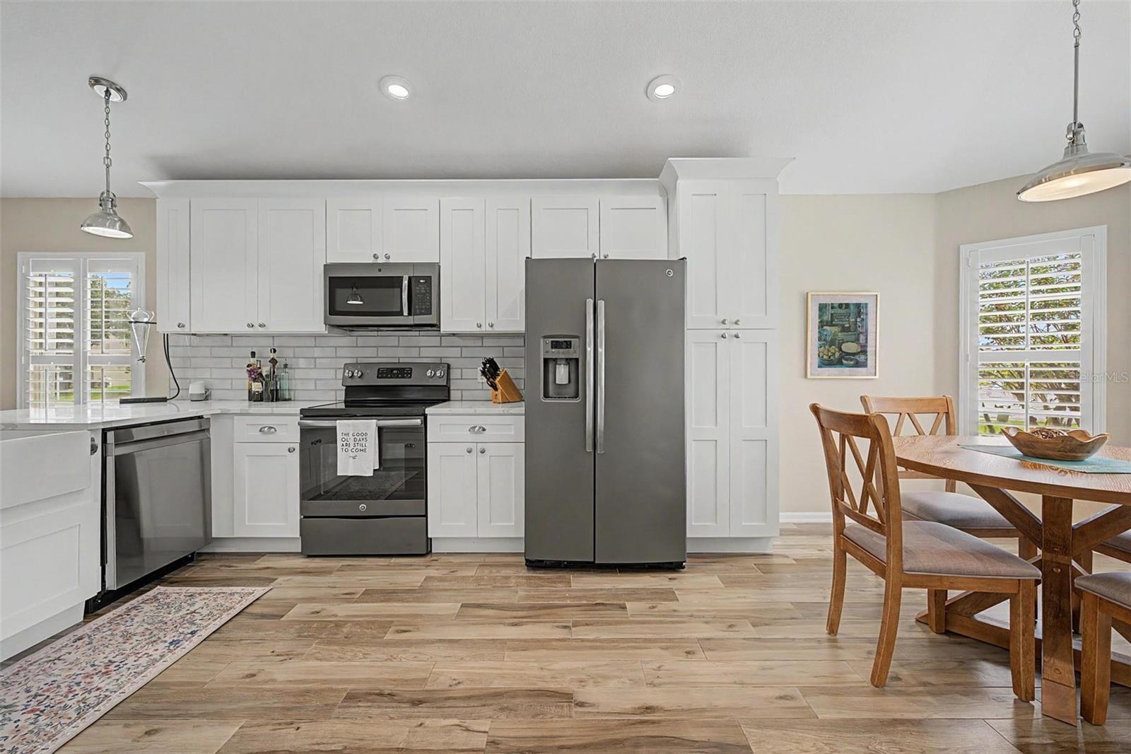 1004 SWEET JASMINE DR — photo 3