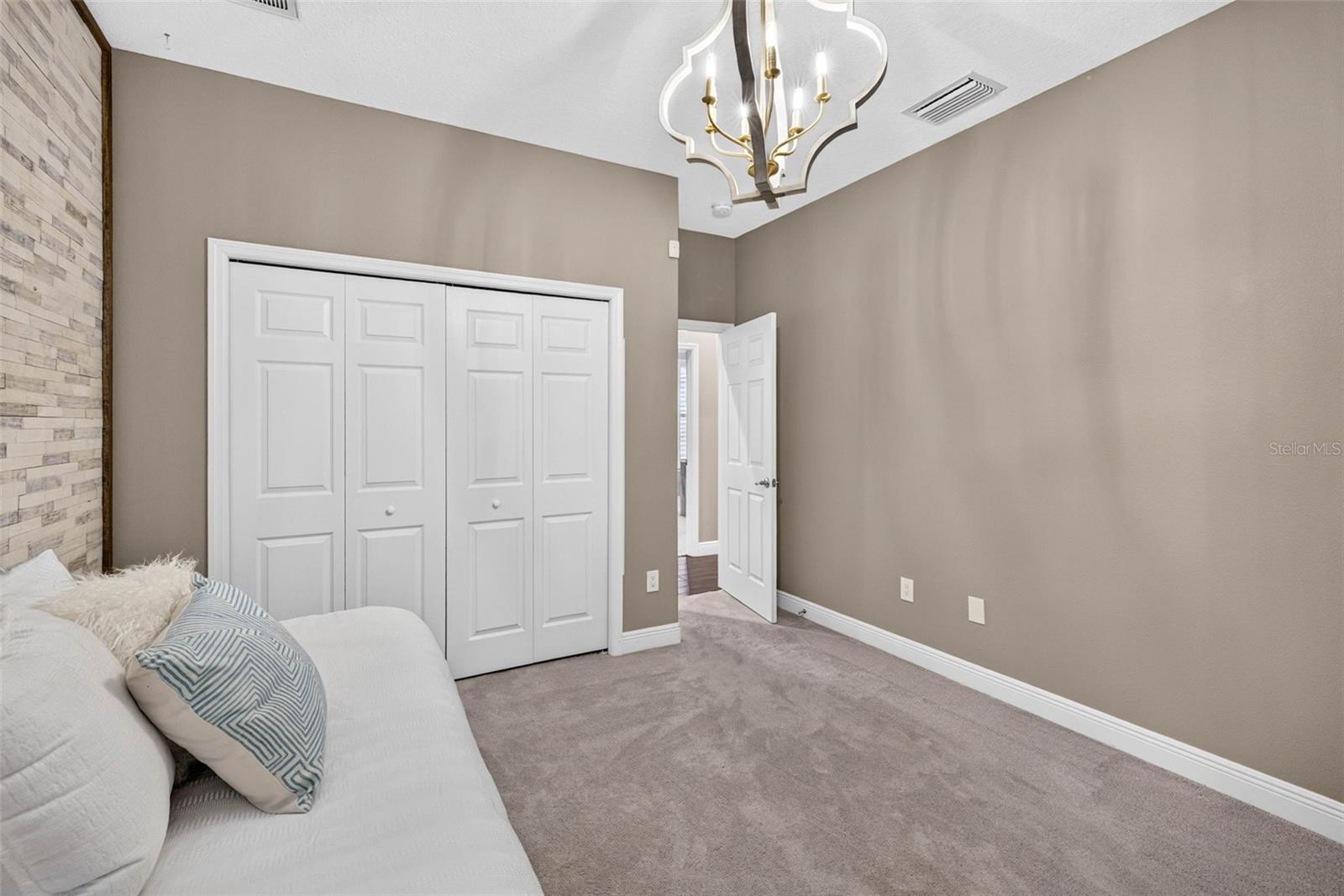 4760 LAGO VISTA CIR — photo 34