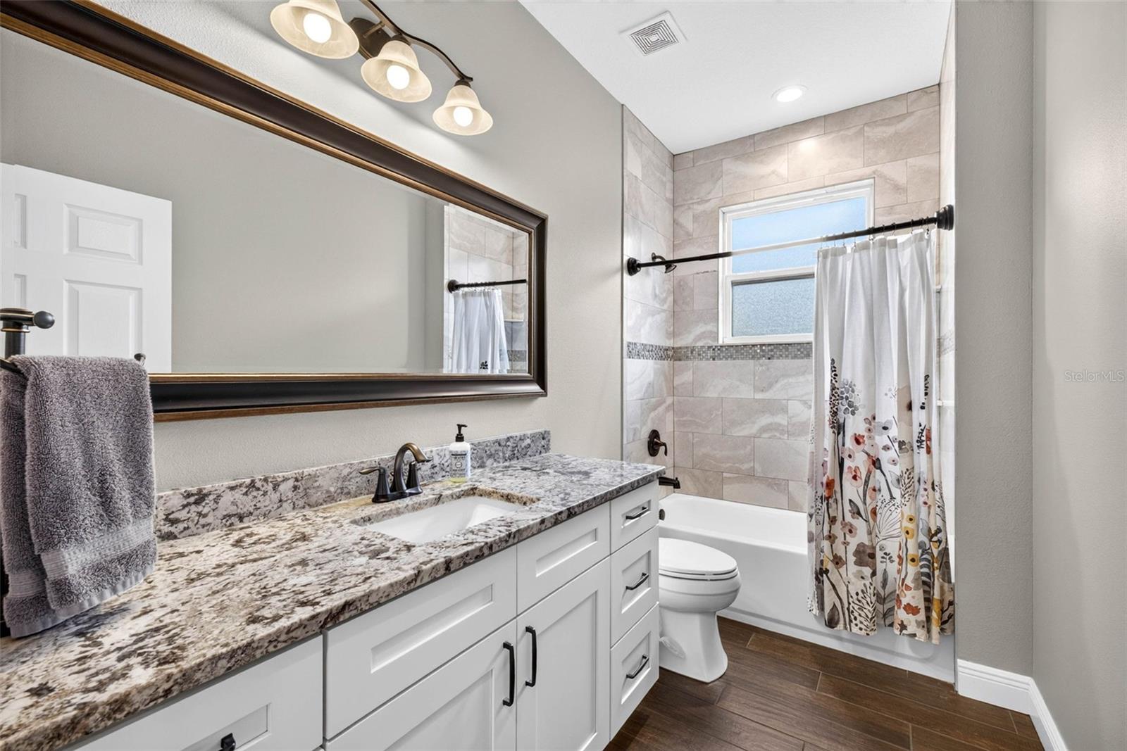 4760 LAGO VISTA CIR — photo 37