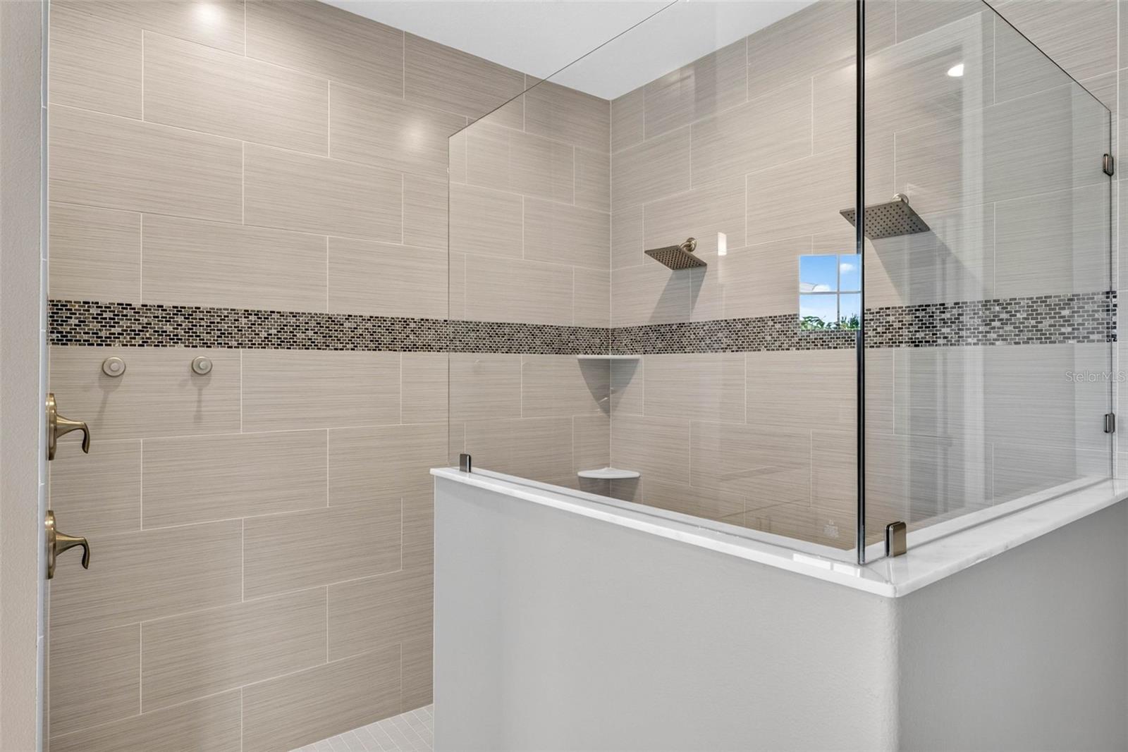 4760 LAGO VISTA CIR — photo 55