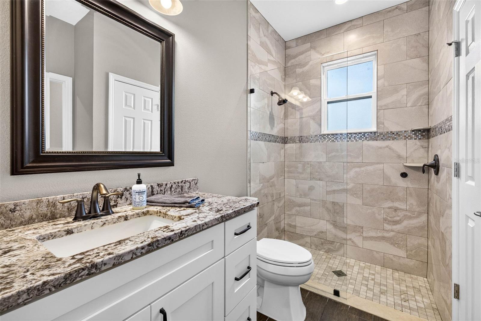 4760 LAGO VISTA CIR — photo 32