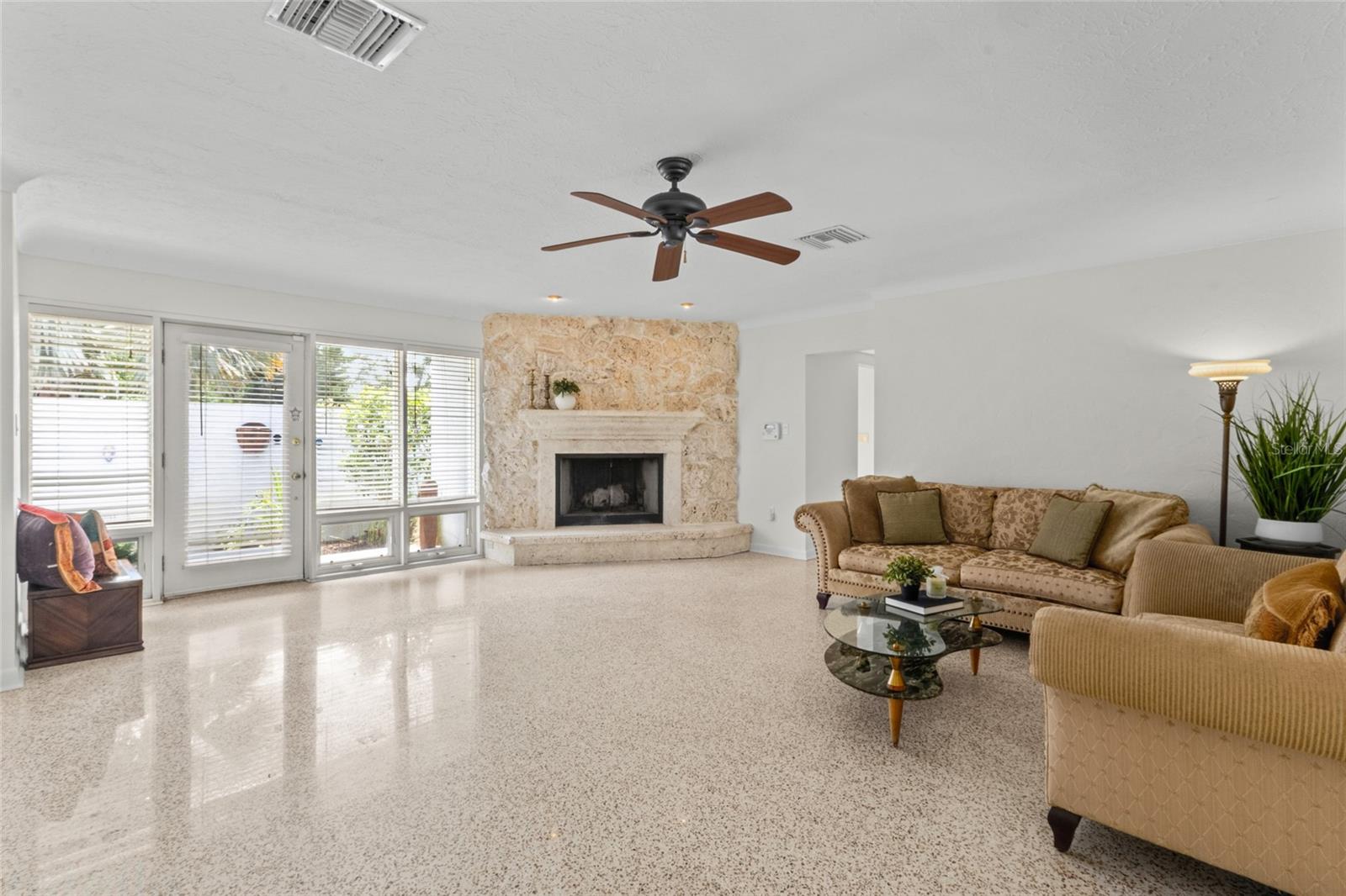3536 JAFFA DR — photo 9