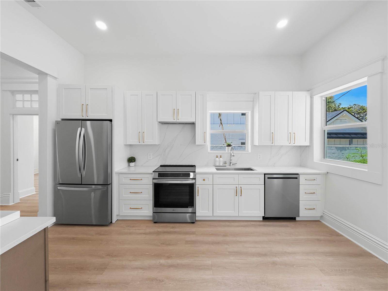 317 W FRANCES AVE — photo 20