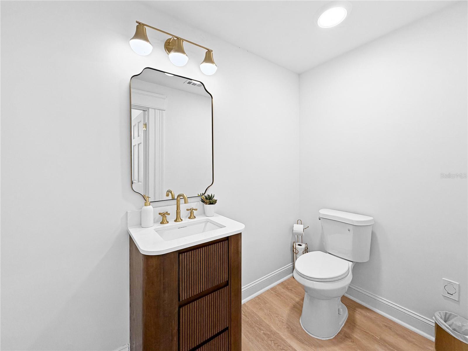 317 W FRANCES AVE — photo 12