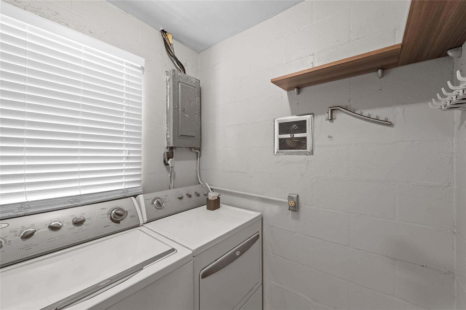 3909 COLERIDGE PL — photo 18