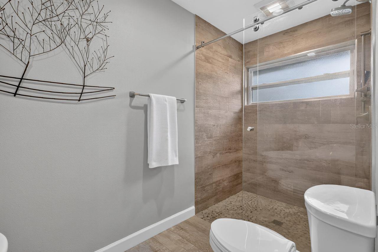 4395 OAK VIEW DR — photo 17
