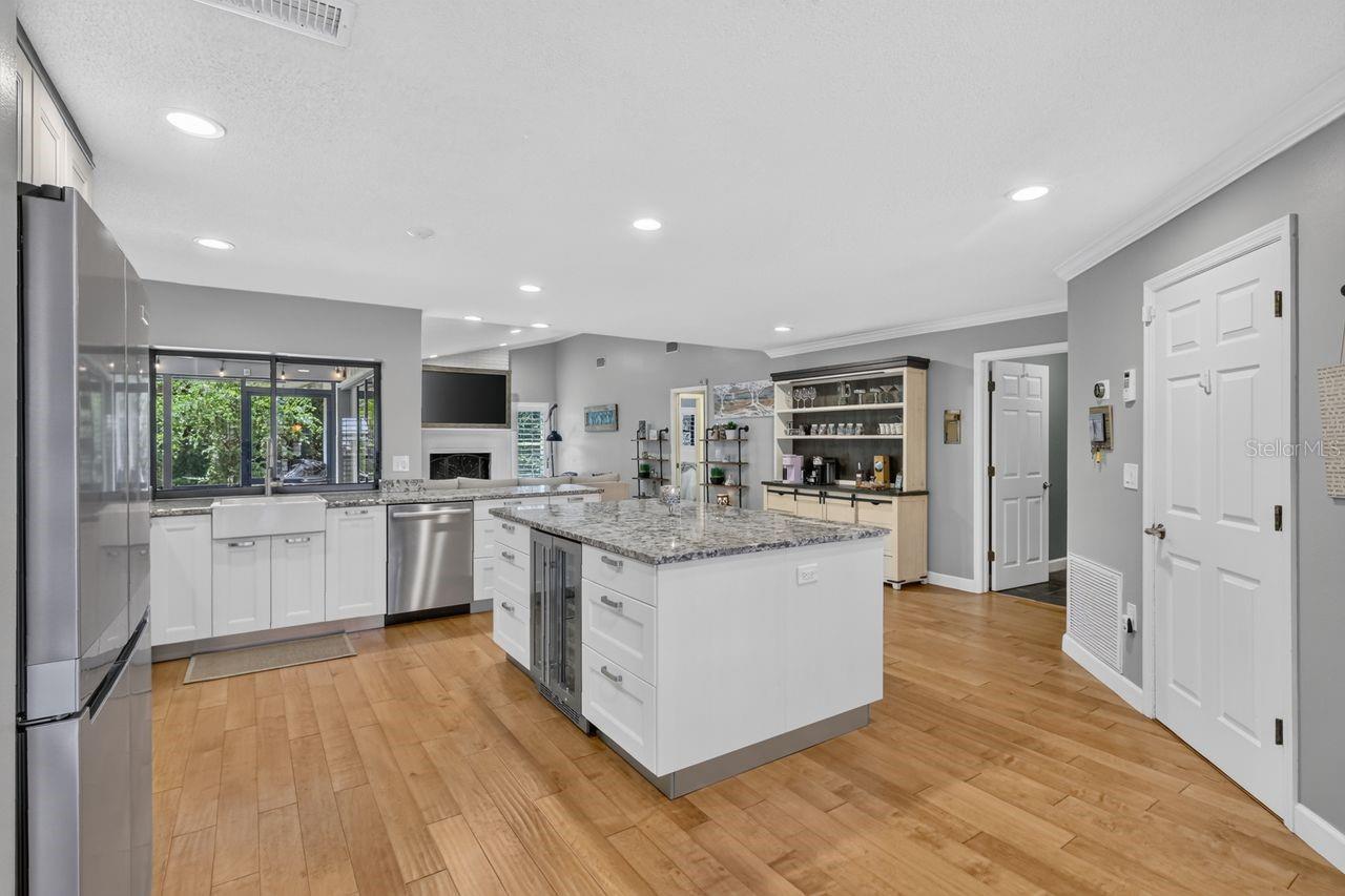 4395 OAK VIEW DR — photo 23