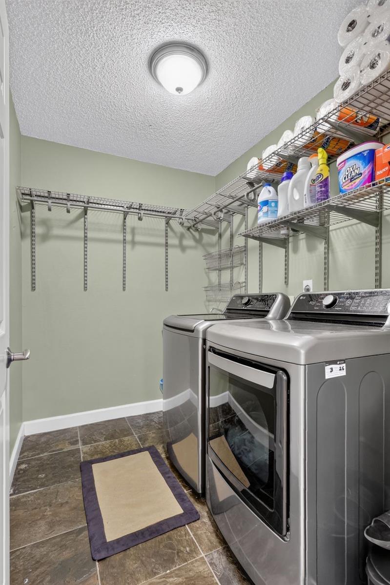 4395 OAK VIEW DR — photo 30