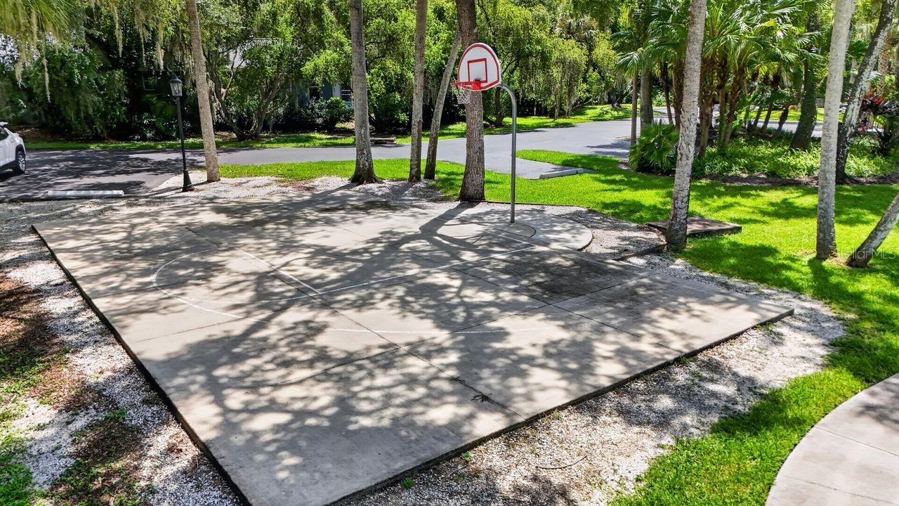 4395 OAK VIEW DR — photo 64