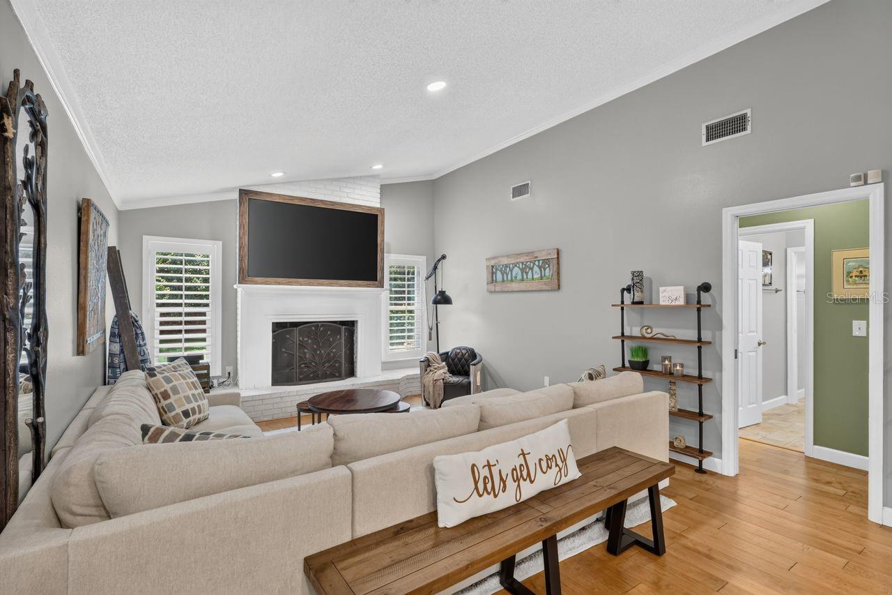 4395 OAK VIEW DR — photo 33