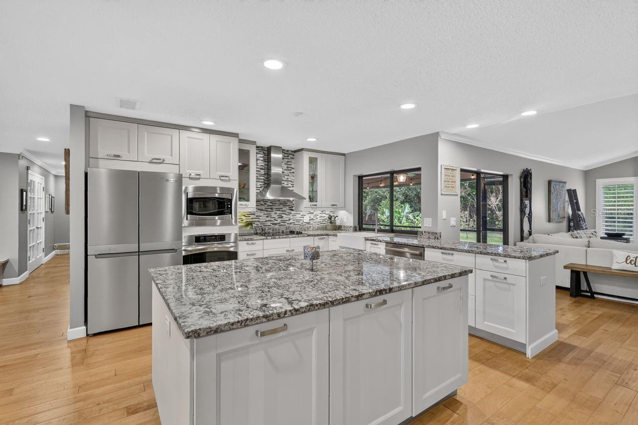 4395 OAK VIEW DR — photo 24