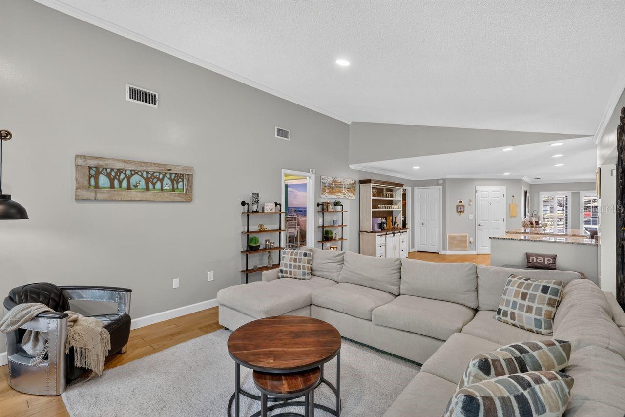 4395 OAK VIEW DR — photo 34