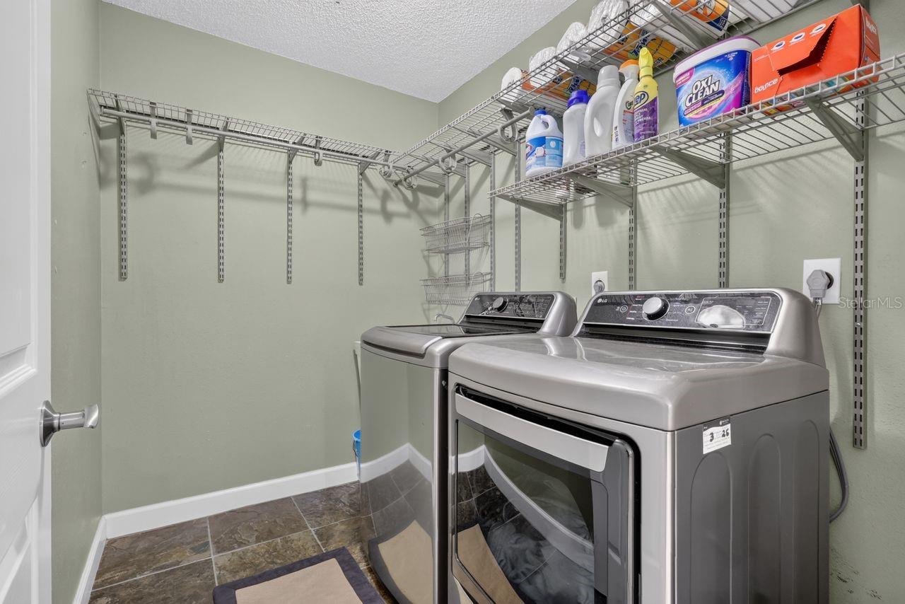 4395 OAK VIEW DR — photo 29
