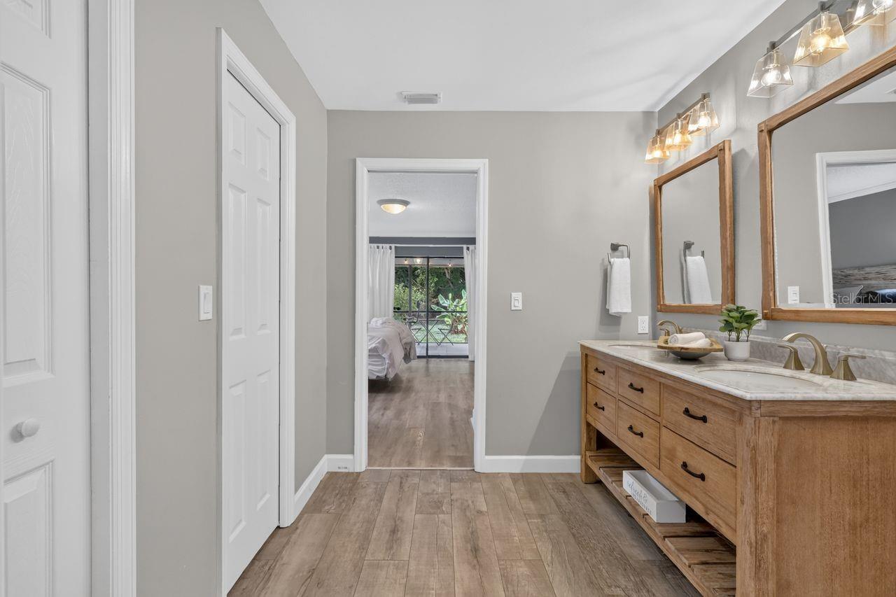4395 OAK VIEW DR — photo 19