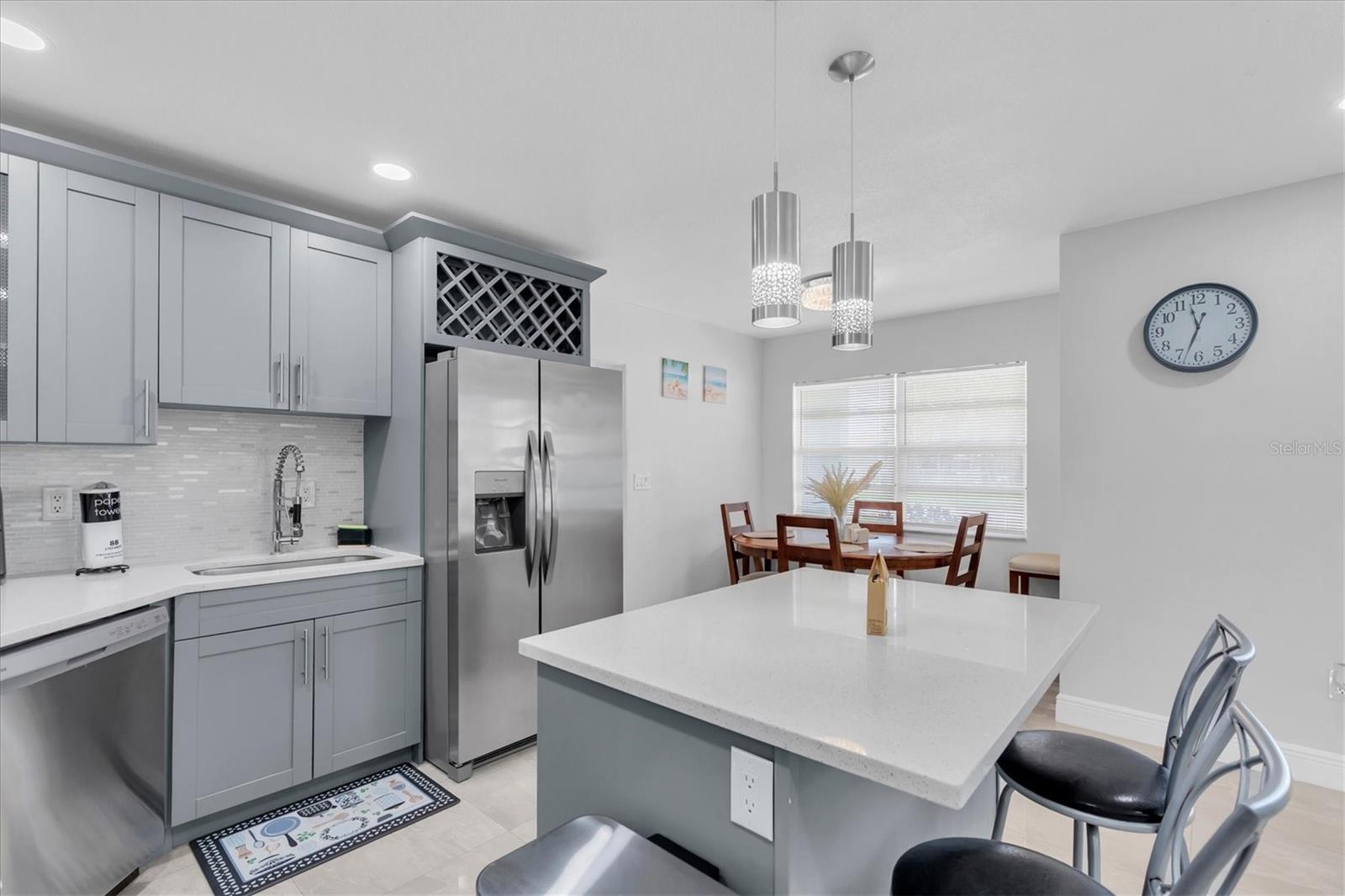 13912 DULEY AVE — photo 11