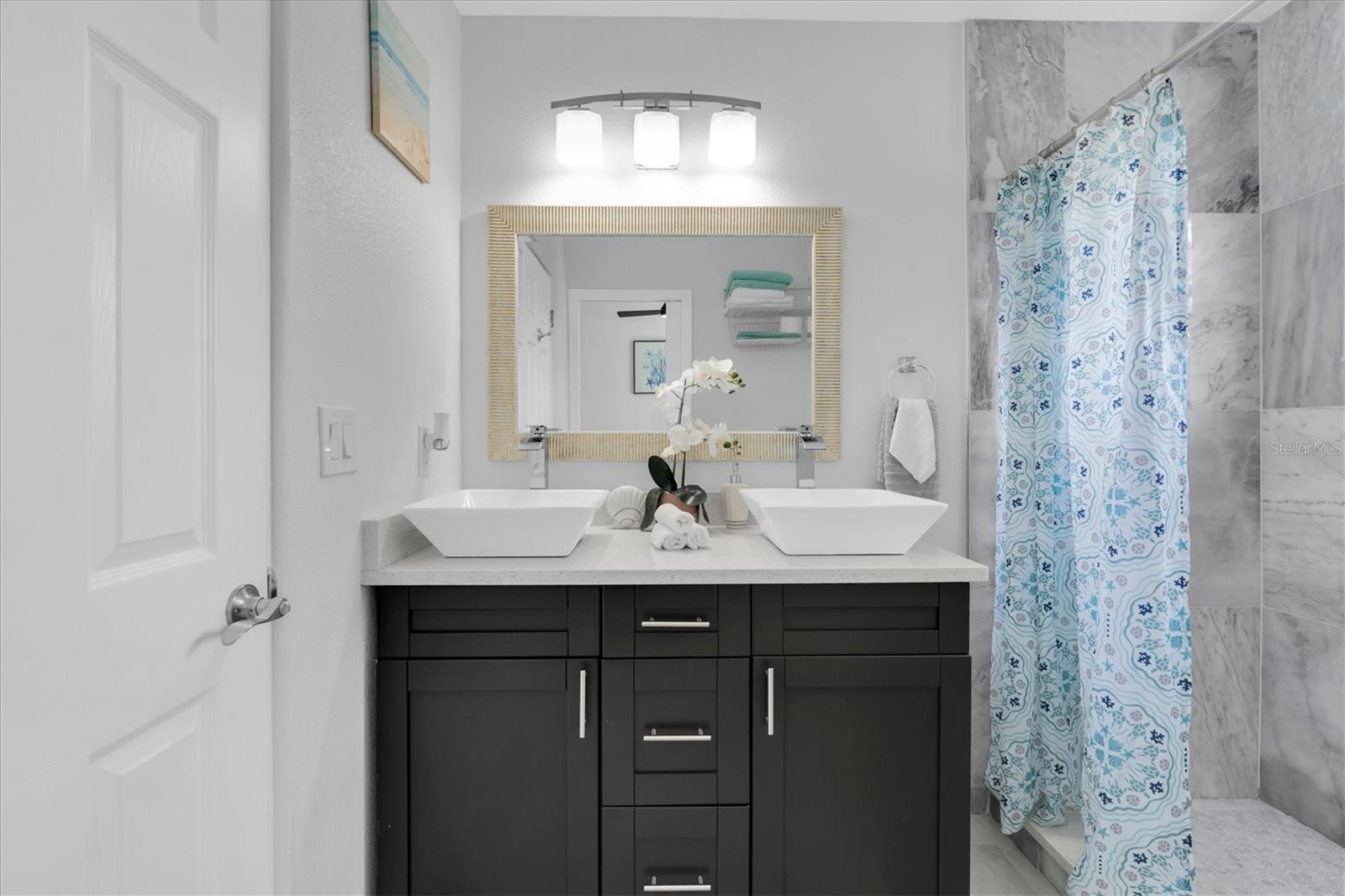 13912 DULEY AVE — photo 17