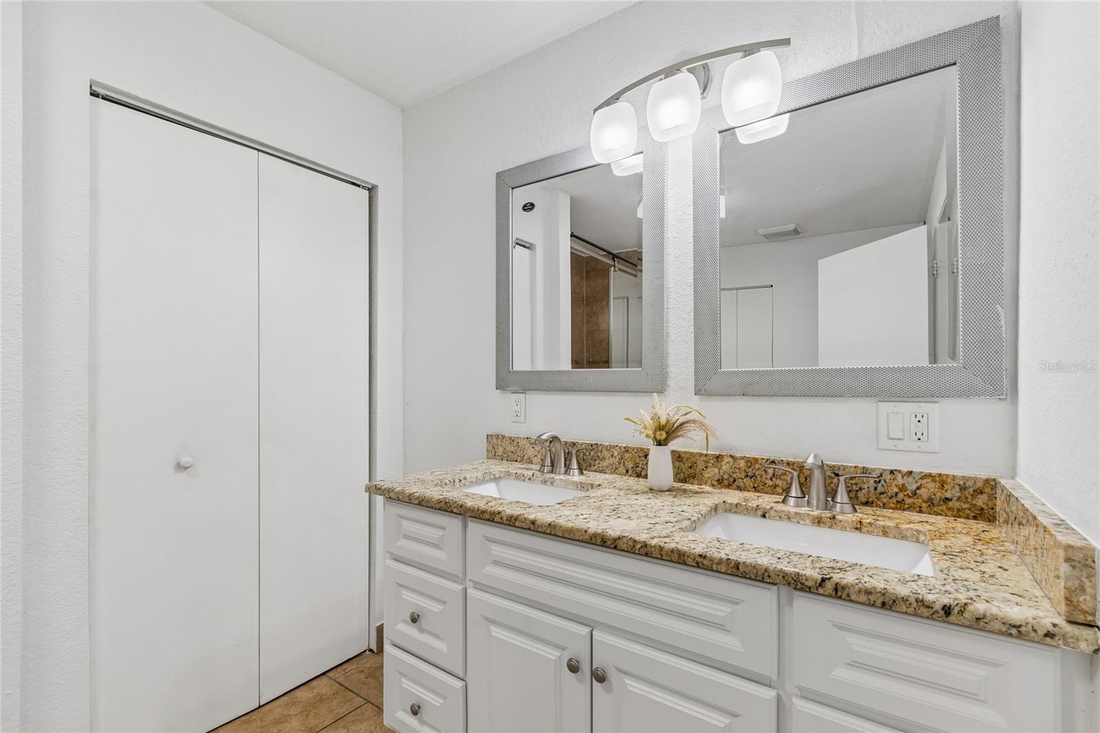 37913 WICKLOW AVE — photo 54