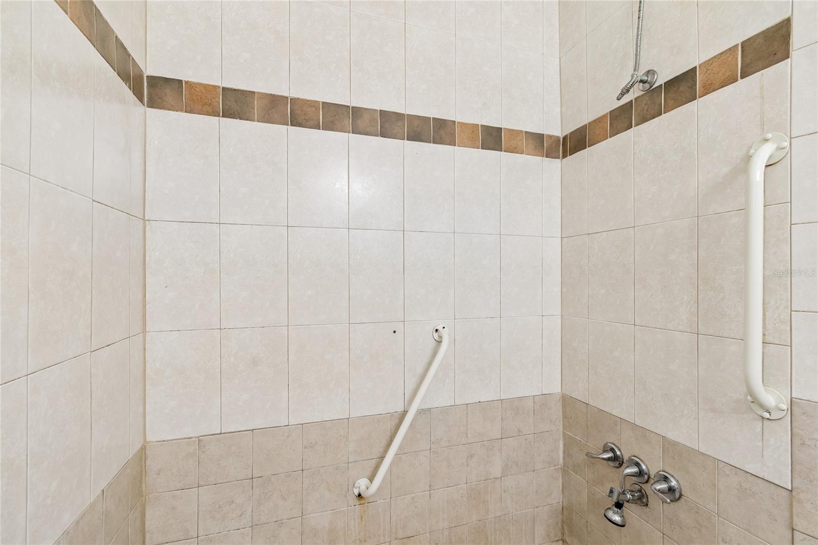 37913 WICKLOW AVE — photo 45