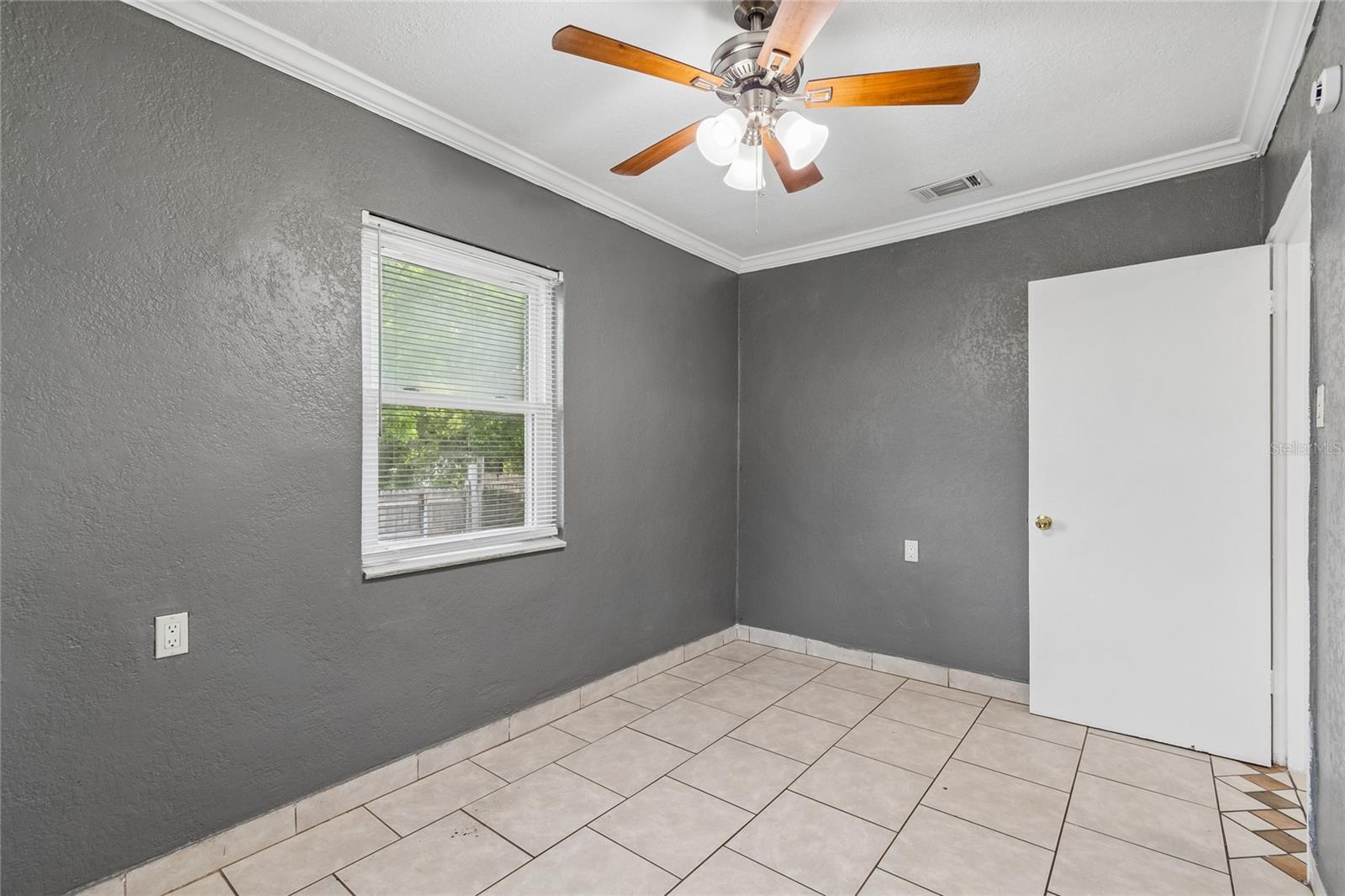 37913 WICKLOW AVE — photo 36