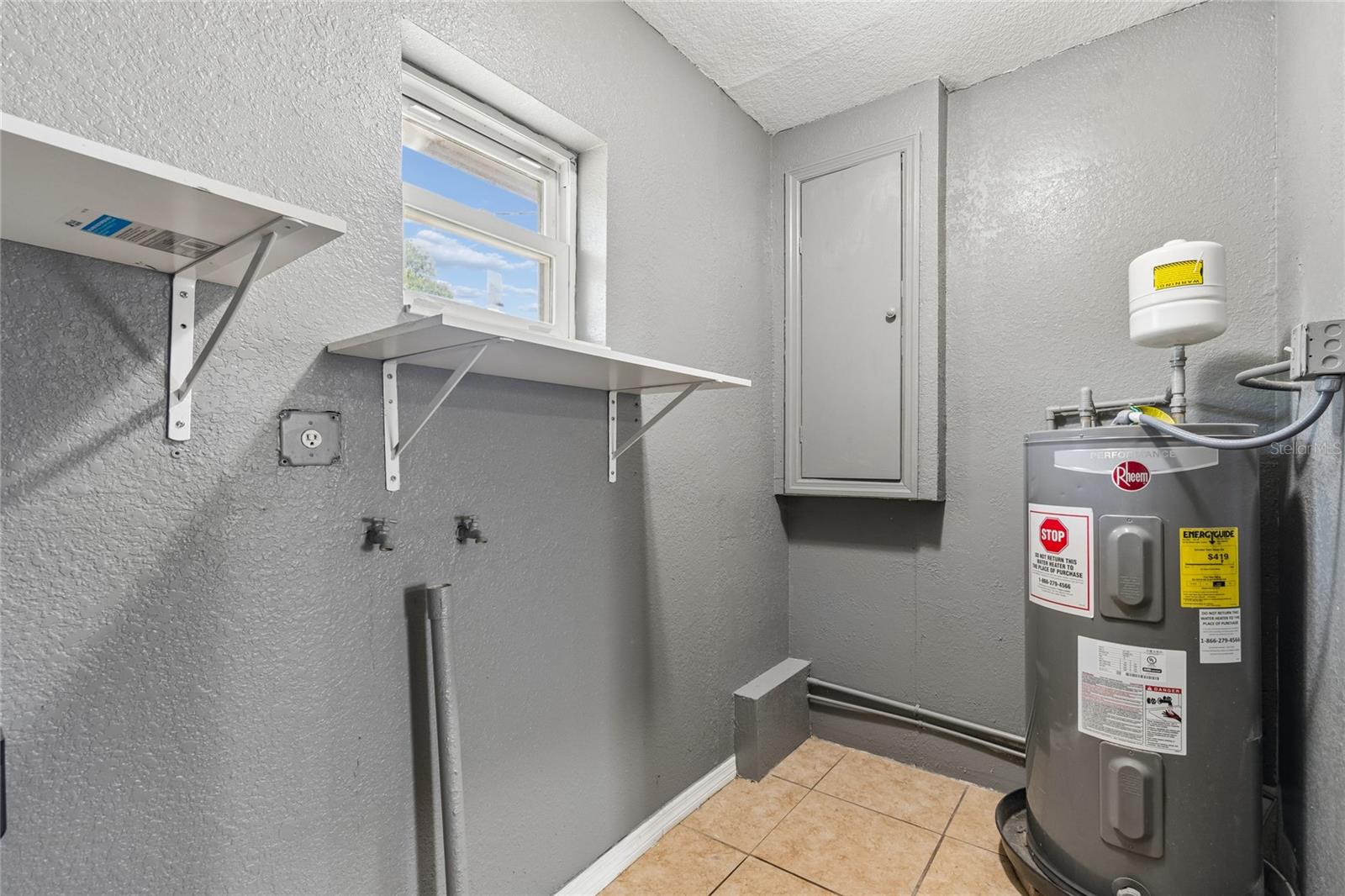 37913 WICKLOW AVE — photo 30