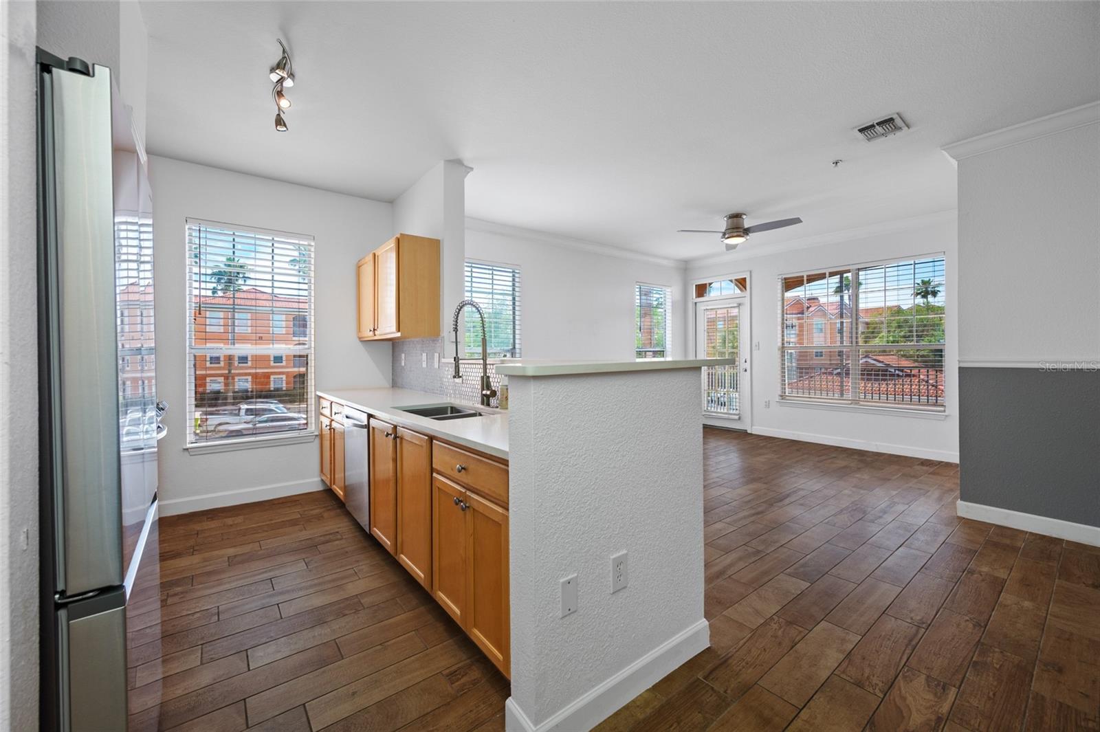 5000 CULBREATH KEY WAY #1-201 — photo 15