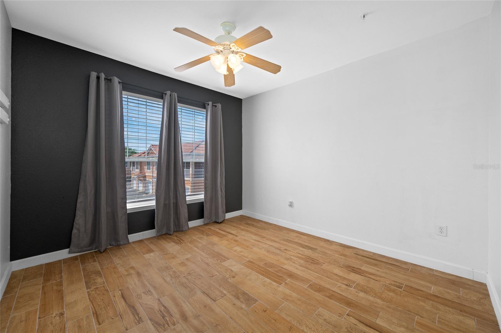 5000 CULBREATH KEY WAY #1-201 — photo 31