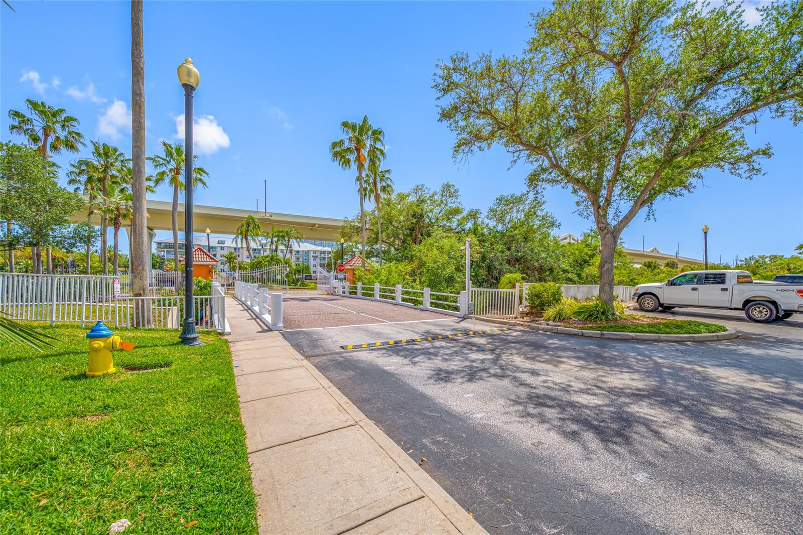 5000 CULBREATH KEY WAY #1-201 — photo 39
