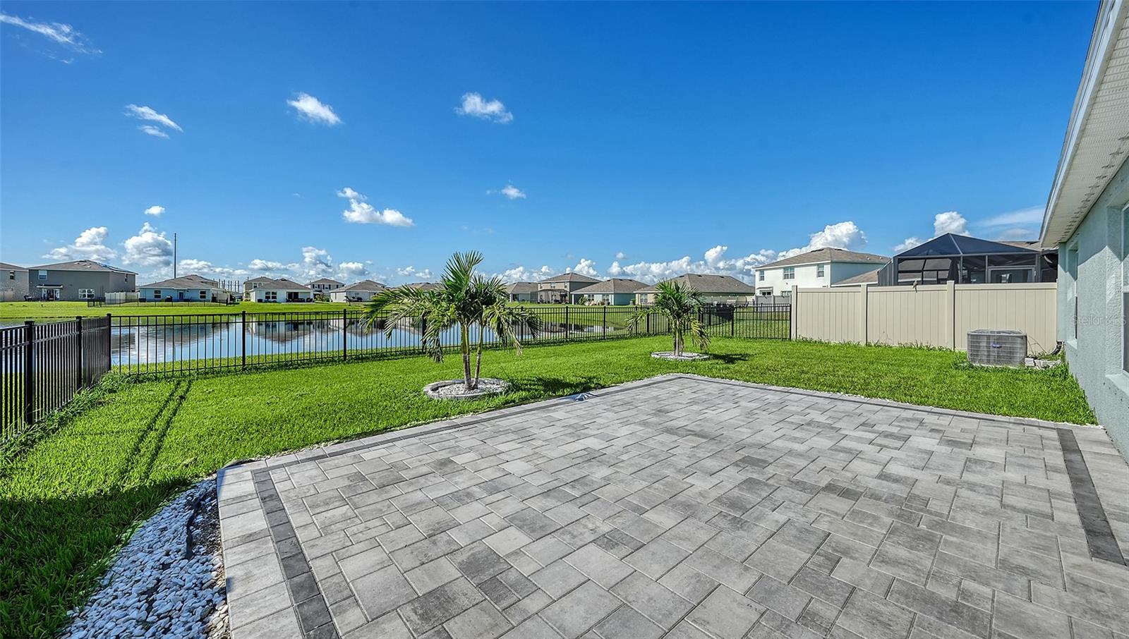 10402 CHARLOTTE DR — photo 35