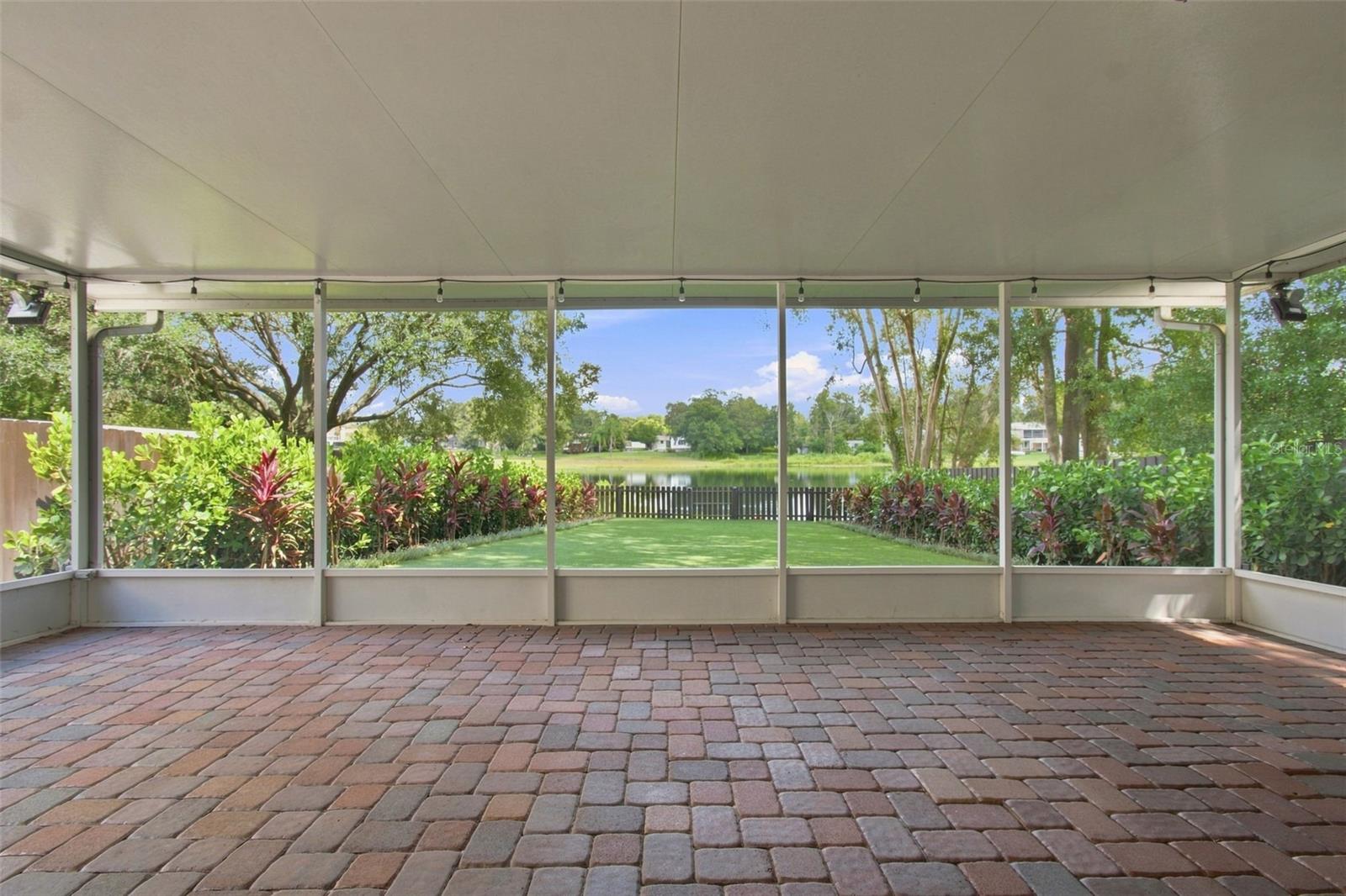 1109 S PINE LAKE DR — photo 30