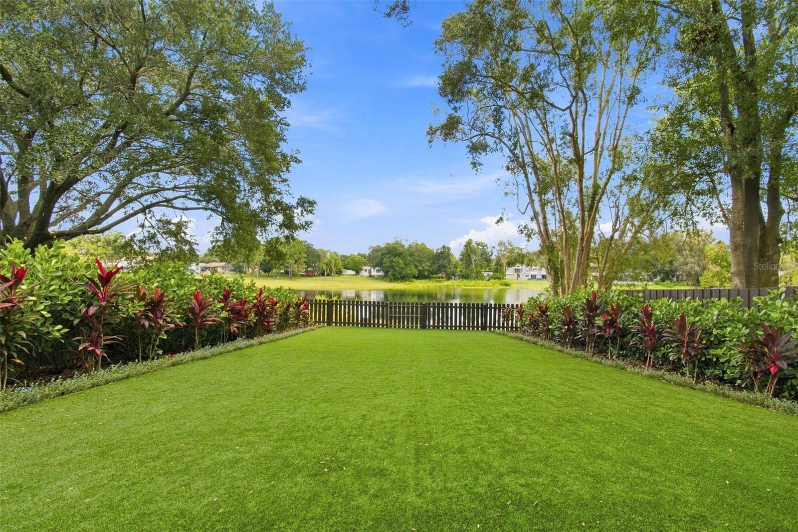 1109 S PINE LAKE DR — photo 2