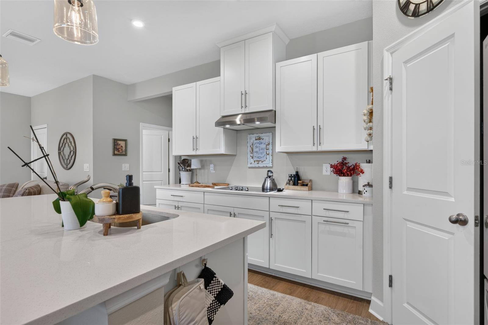 14076 CRIMSON AVE — photo 15