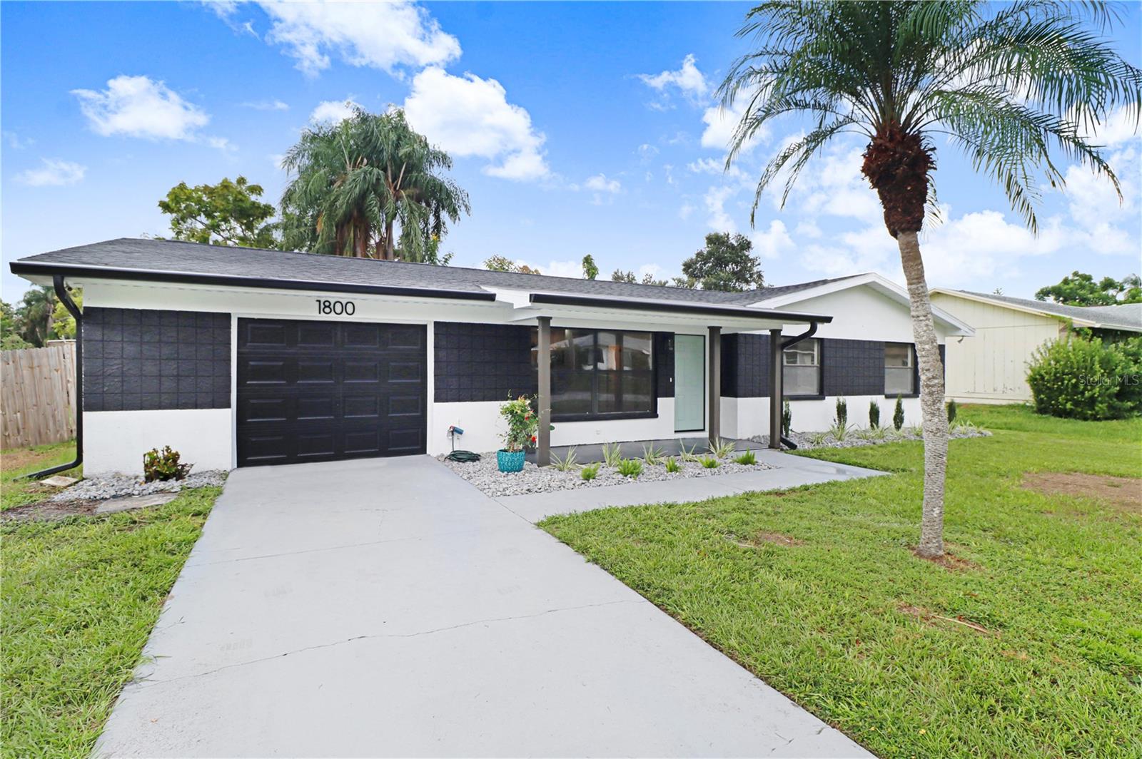 1800 CARDINAL DR — photo 34