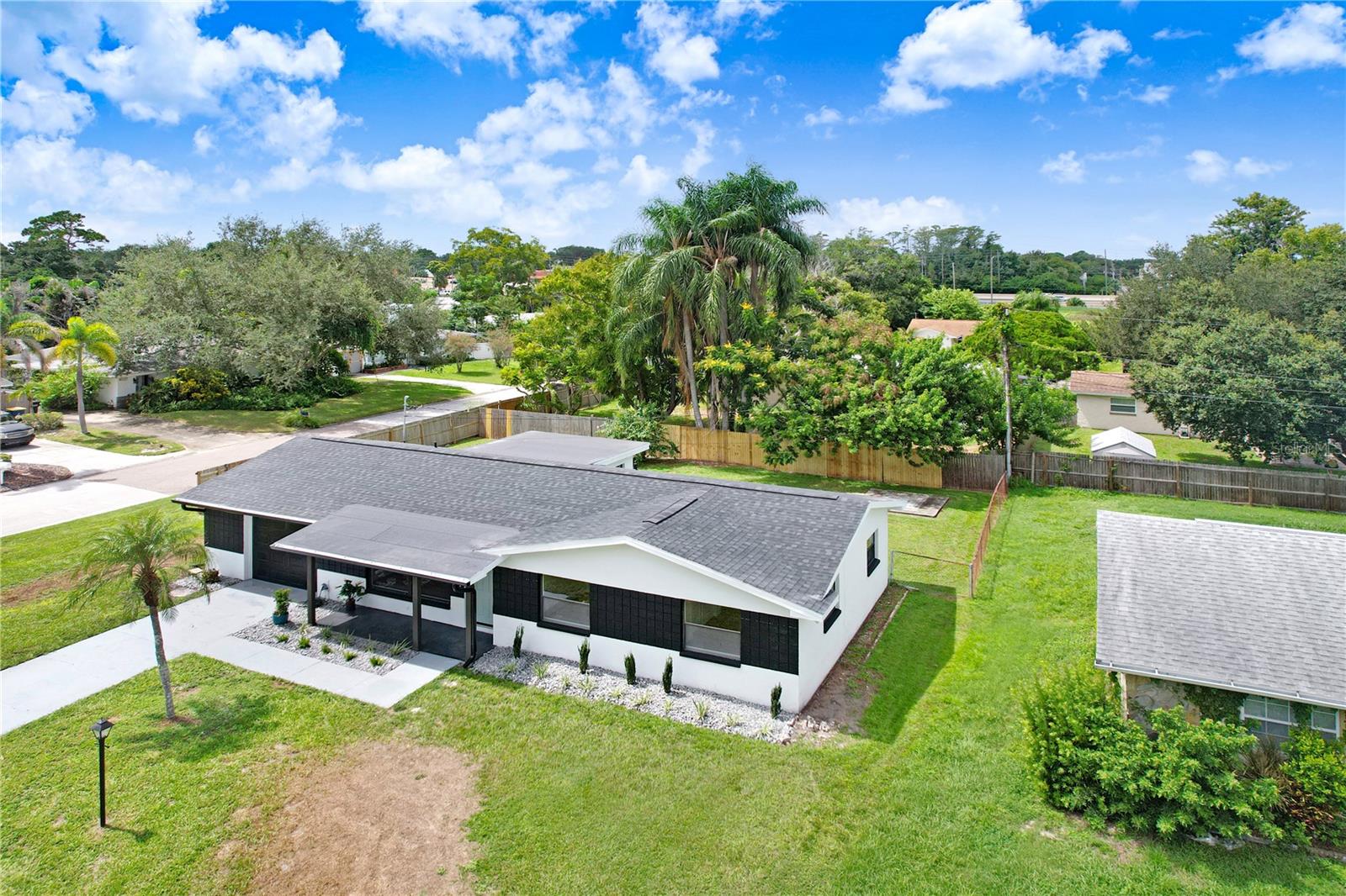1800 CARDINAL DR — photo 41